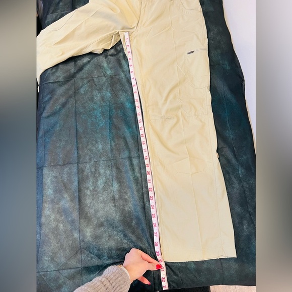 🔥L.L Bean Man’s Pants 🔥 - Picture 5 of 9